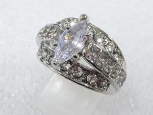 クリスタル　指輪(20号)